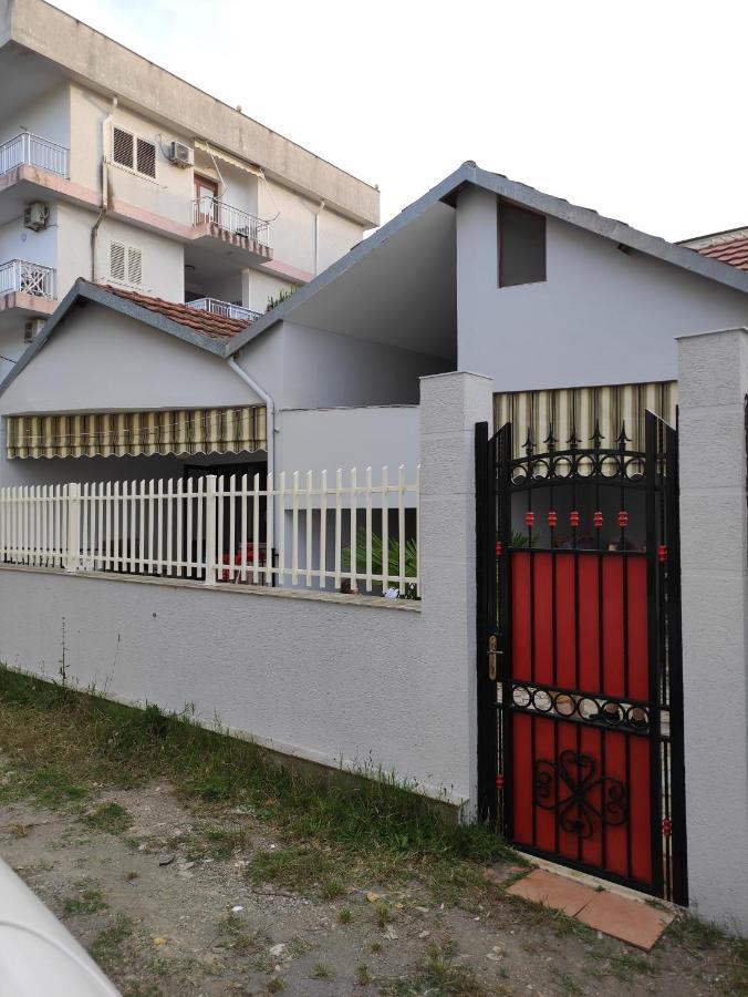 Klea Casa de Férias Velipojë
